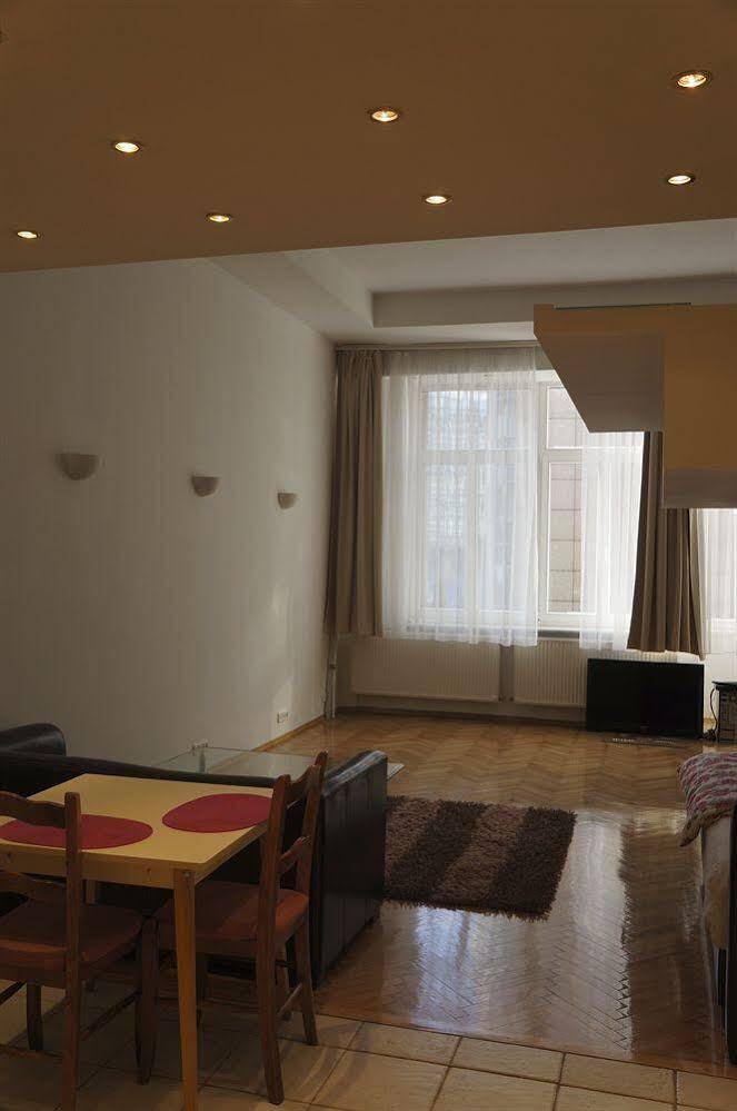 בודפשט Corso Apartment מראה חיצוני תמונה